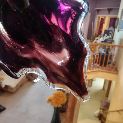 2 GLASS SWANS, CRYSTAL DECANTER AND DISH