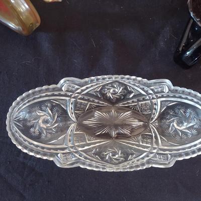 2 GLASS SWANS, CRYSTAL DECANTER AND DISH