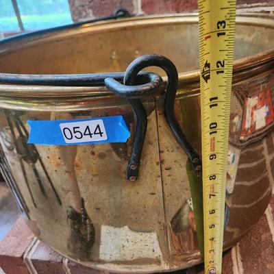 Large Brass Pot w Handle 20" diaX 12" h