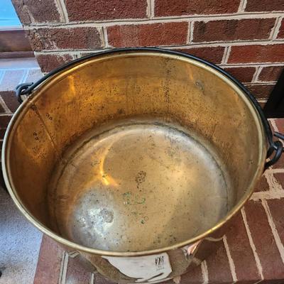Large Brass Pot w Handle 20" diaX 12" h