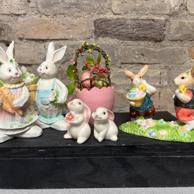 Sale Photo Thumbnail #19: Sweet little bunny salt & pepper shakers,  porcelain bunnies figurine, egg basket, a pair of resin bunny figurines, and a set of Easter napkin rings