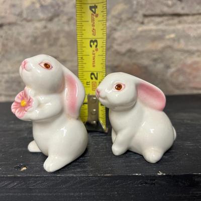 Sale Photo Thumbnail #20: Sweet little bunny salt & pepper shakers,  porcelain bunnies figurine, egg basket, a pair of resin bunny figurines, and a set of Easter napkin rings