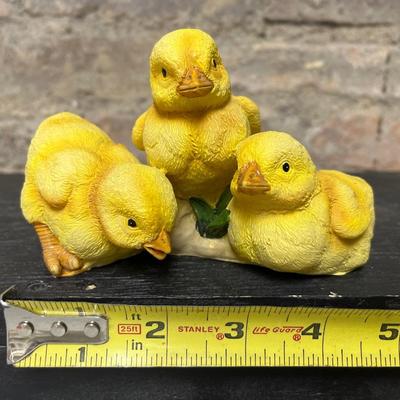 Sale Photo Thumbnail #34: Bunny Love figurine, pair of egg basket figurines, crispy little chicken nugget pair (this makes me giggle), and 3 chicks figurine