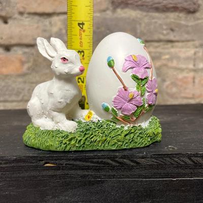 Sale Photo Thumbnail #41: Aqua egg tree, pair of shelf sitter bunnies, pair of painted ceramic eggs, 3 little chicks figurine, and hibiscus egg decor