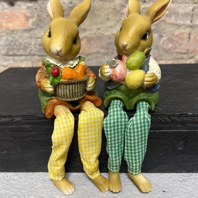Sale Photo Thumbnail #37: Aqua egg tree, pair of shelf sitter bunnies, pair of painted ceramic eggs, 3 little chicks figurine, and hibiscus egg decor