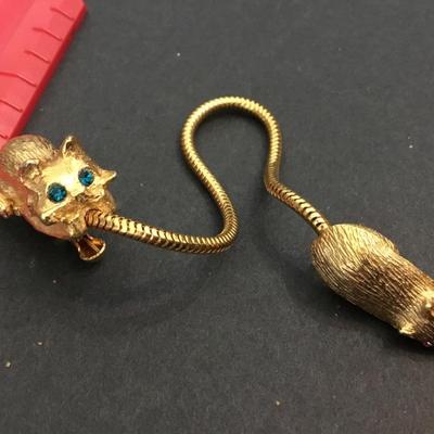 Vintage Cat Mouse Sweater Clip