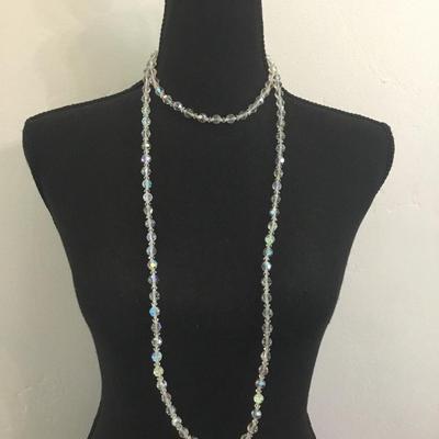 Beautiful vintage, Aurora Borealis, long crystal necklace