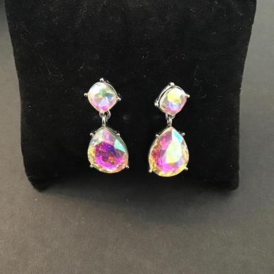 Beautiful Iridescent crystal rhinestone earrings