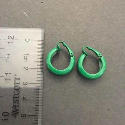 Vintage green enamel hoop clip on earrings.