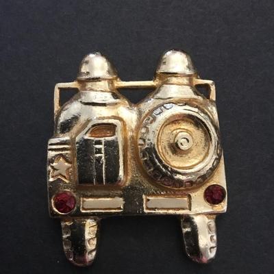 Made in France, World War II brooch/pin