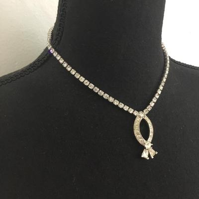 Beautiful vintage SAQ rhinestone crystal choker necklace