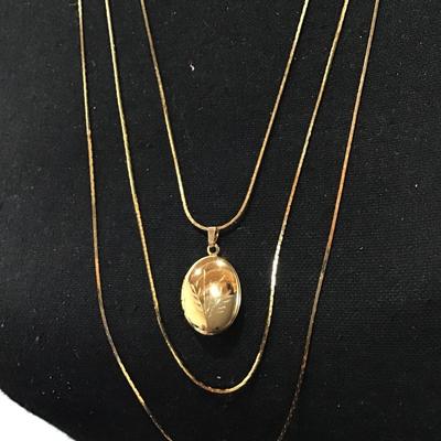 Beautiful Multi layered gold, toned, vintage, locket necklace