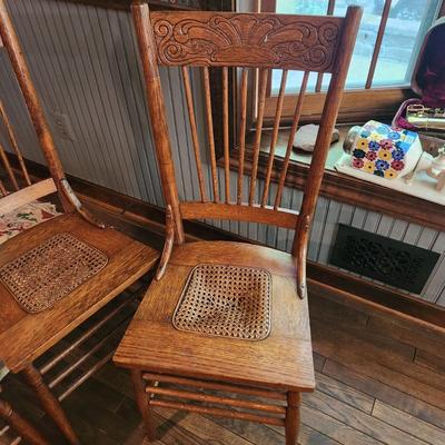 4 Antique Pressed Back Cane Seat Oak Chairs Heywood Brothers Wakefield Co. Baltimore