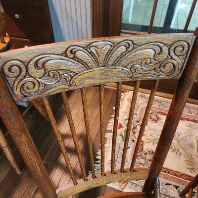 4 Antique Pressed Back Cane Seat Oak Chairs Heywood Brothers Wakefield Co. Baltimore