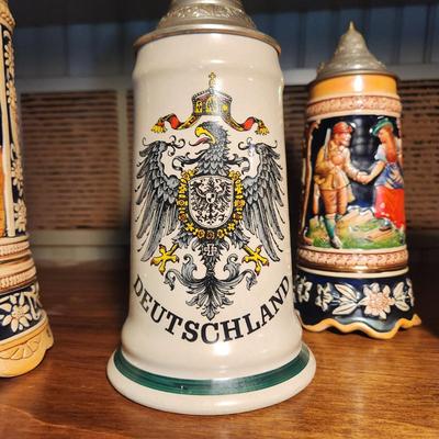 Lot of 5 Beer Steins Mugs 2 are Musical not tested