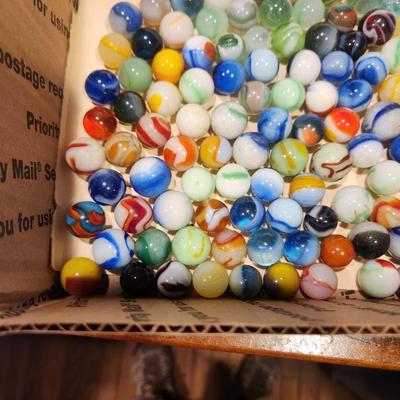 Lot of Mixed Glass Marbles Some Glow in the Dark under Black Light Uranium