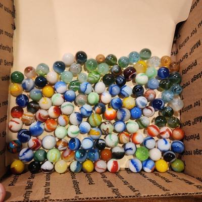 Lot of Mixed Glass Marbles Some Glow in the Dark under Black Light Uranium