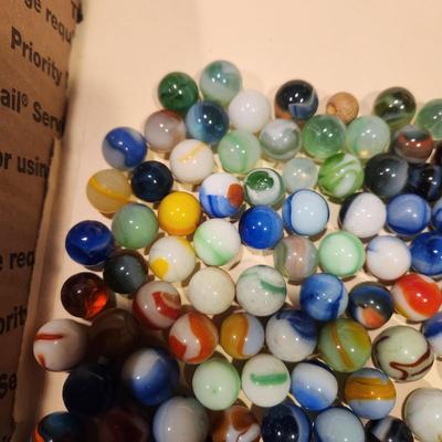 Lot of Mixed Glass Marbles Some Glow in the Dark under Black Light Uranium