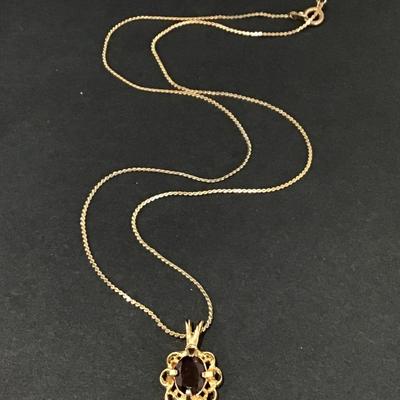 Beautiful vintage, semi precious rhinestone purple necklace
