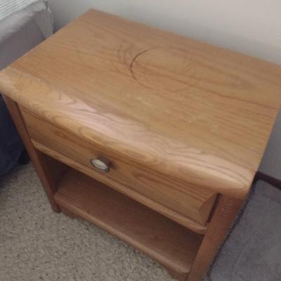 Natural Wood Finish Single Drawer Bedside Table