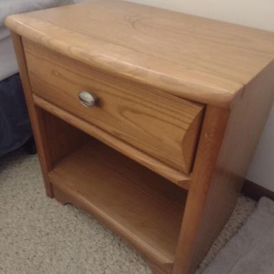 Natural Wood Finish Single Drawer Bedside Table