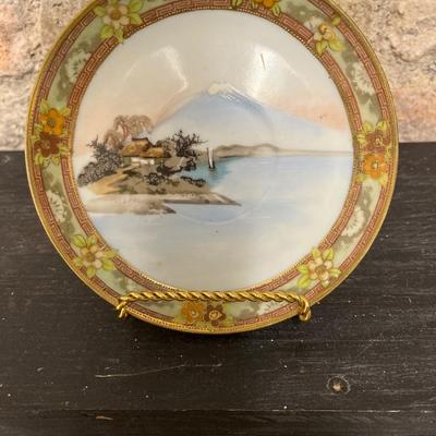 Sale Photo Thumbnail #180: Nippon ashtray, cup and saucer sat and single saucer