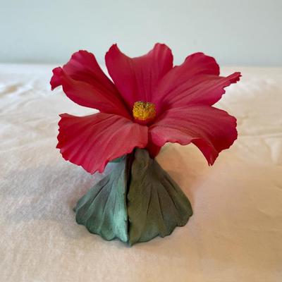 Capodimonte Handcrafted Porcelain Red Flower Sculpture