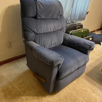 Blue Upholstered Recliner Chair with Extendable Footrest