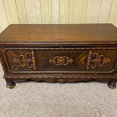Lane Cedar Hope Chest with Ornate Design and Cedar Interior