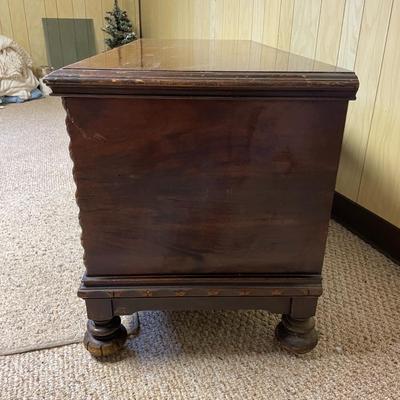 Lane Cedar Hope Chest with Ornate Design and Cedar Interior