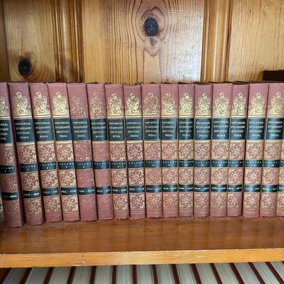 Complete Set of Universal Standard Encyclopedia with Decorative Bindings