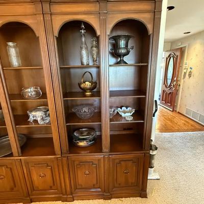 A Pair of Vintage Henredon Lighted China Cabinet Brown 3 Shelves Dining Room