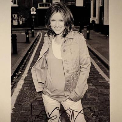 Dido facsimile signed photo. 8x10 inches