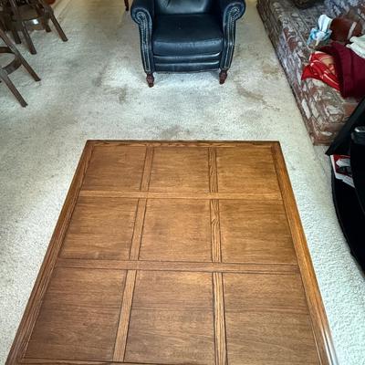 Henredon Vintage Ming Style Square Coffee Table 42"x42"