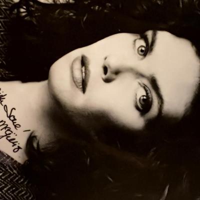Kelly McGillis facsimile signed photo. 3x4 inches