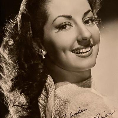Virginia O'Brien facsimile signed photo. 3x5 inches