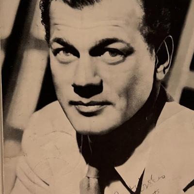 Joseph Cotten facsimile signed photo. 3x5 inches