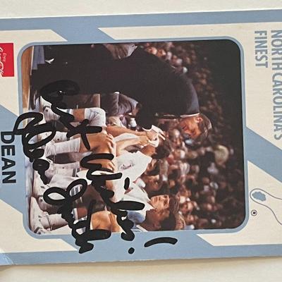 North Carolina Coach Dean Smith 1989 Collegiate #4 signed trading card
