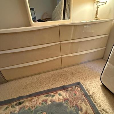 Modern White 6-Drawer Dresser with Mirror for Bedroom