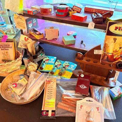Lot 1: jewelry Counter Selection