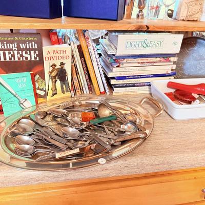 Lot 7: Cookbooks, Kitchen items & More