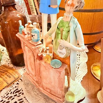 Lot 11: MCM Shelf, Remaining Pharmacists items & More