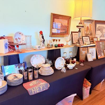 Lot 12: Art, home decor & More