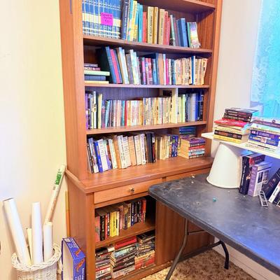 Lot 14: Games, Books & More