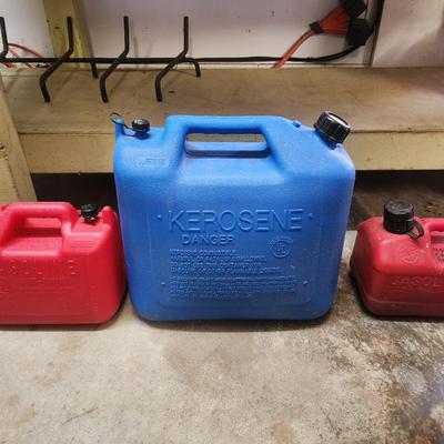 Sale Photo Thumbnail #164: Lot of 3 plastic gas/fuel cans (2 gas-1 gallon and 1 kerosene-5 gallon) 