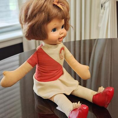 Sale Photo Thumbnail #438: Rare Vintage 1970 Mattel Oklahoma University OU Sooners Cheerleader doll w/pull string that makes the doll cheer (works)