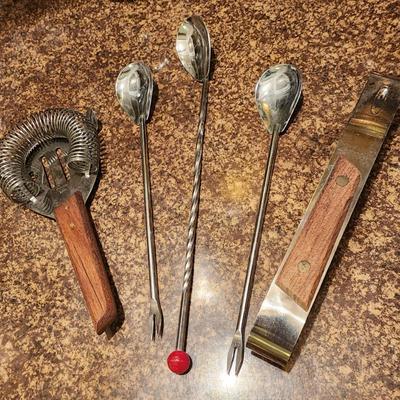 Bar Items