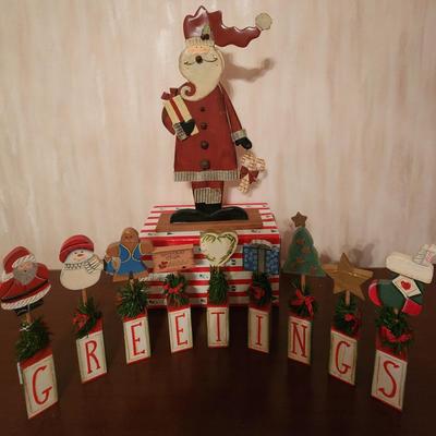 Sale Photo Thumbnail #494: Wood Santa and greetings décor