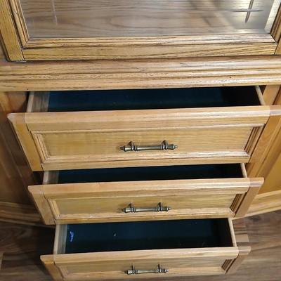 Hamilton Furniture Fairview Collection Oak China Hutch
