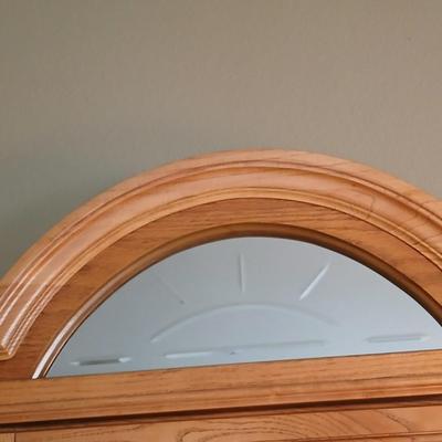 Hamilton Furniture Fairview Collection Oak China Hutch
